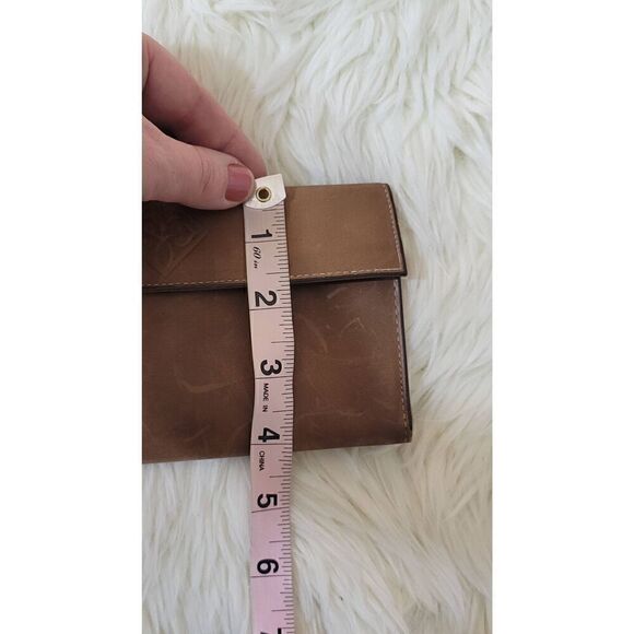 Vintage Amity Cowhide Leather Brown Embossed Trifold Wallet - Picture 7 of 7